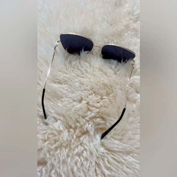 Call it Spring Sunglasses - Picture 4 of 7